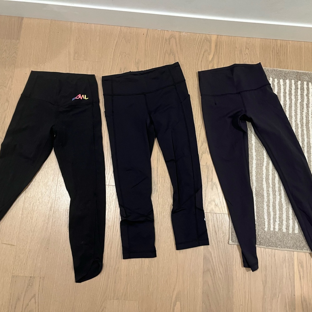 3 pairs of lulu leggings